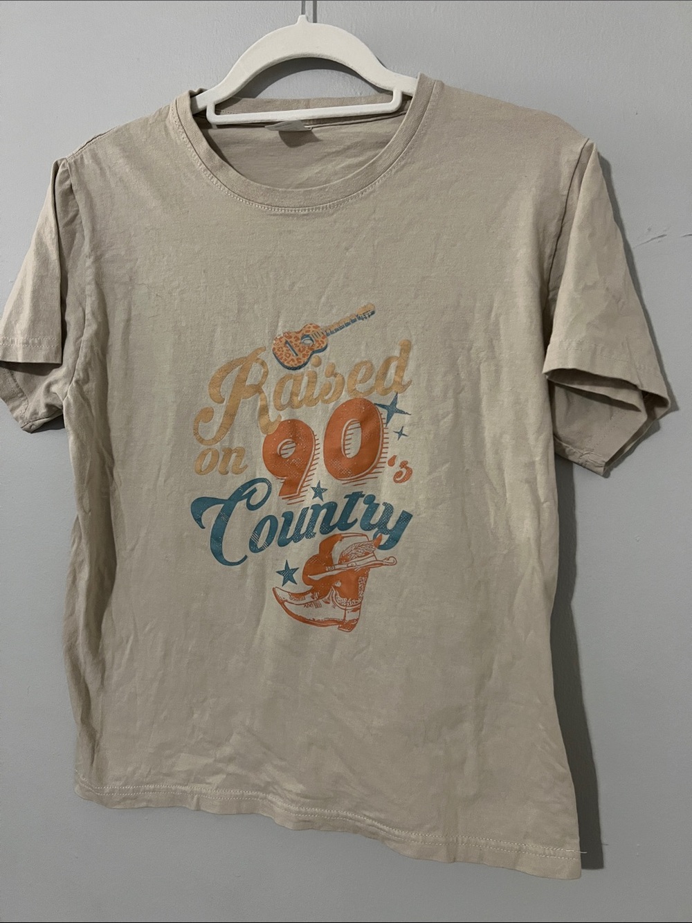 Women’s Size S Raised on 90's Country Graphic Tee - Beige
